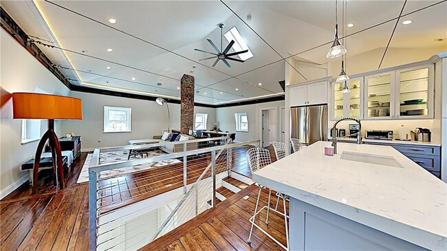 Photo - 21 School St