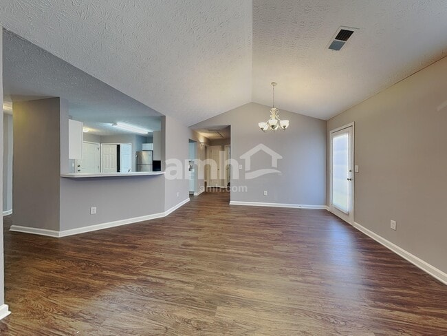 Photo - 4607 Noah Overlook E