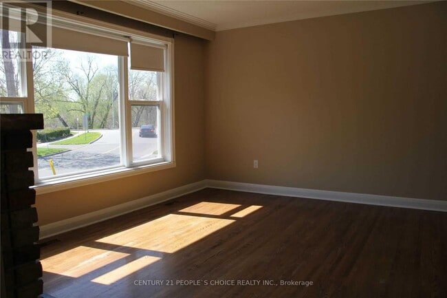 Photo - 39 Meadowland Dr