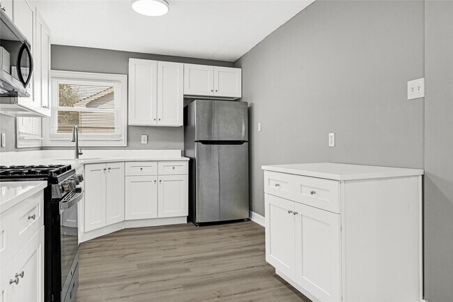 Photo - 5518 Sweetbriar St