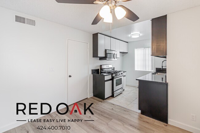 Photo - 10210 Eton Ave Unidad 104