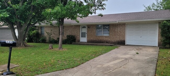 Photo - 326 S Sealy Ave