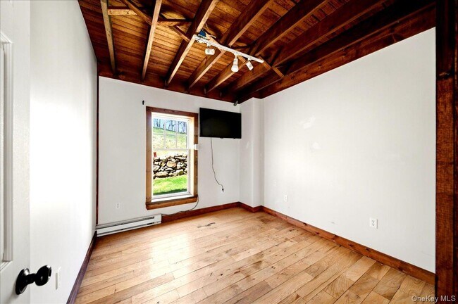 Photo - 175 Goldens Bridge Rd Unit 1