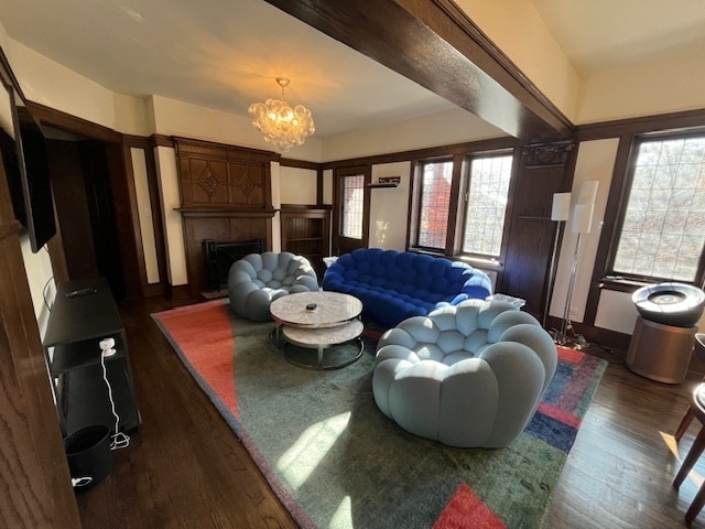 Photo - 1372 E 57th St