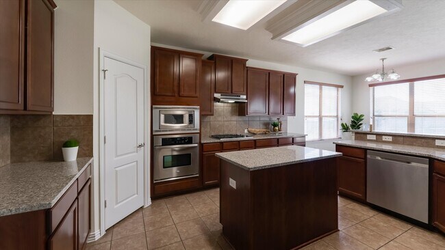 Photo - 13202 Indigo Creek Ln