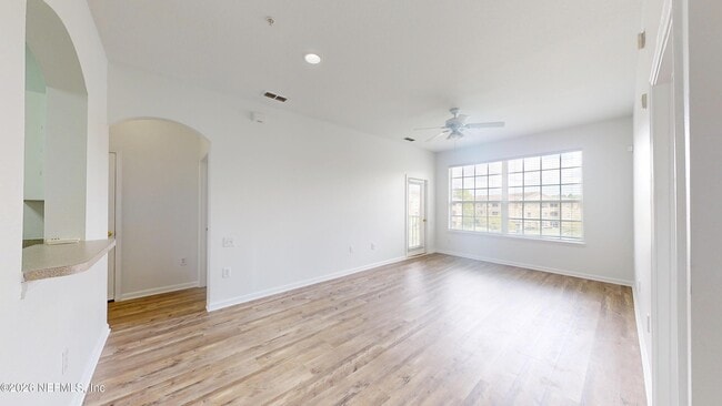 Building Photo - 7990 Baymeadows Cir E Unit 912