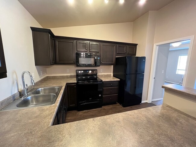 Photo - Meadowbreeze Crossing