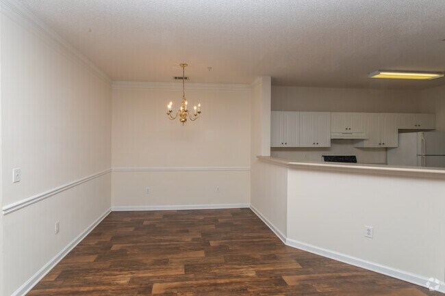 2BR, 2BA - 1252SF
