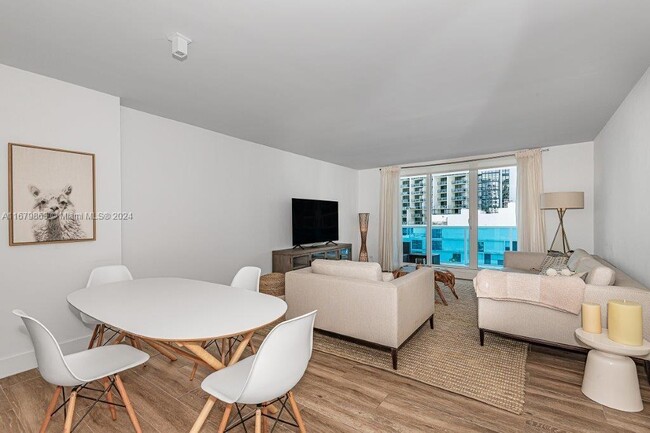 Photo - 2301 Collins Ave Condominio Unidad 703