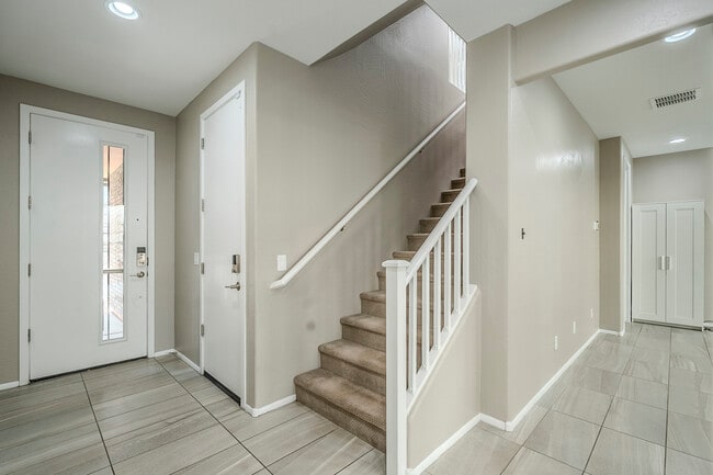 Photo - 7050 W Carter Dr