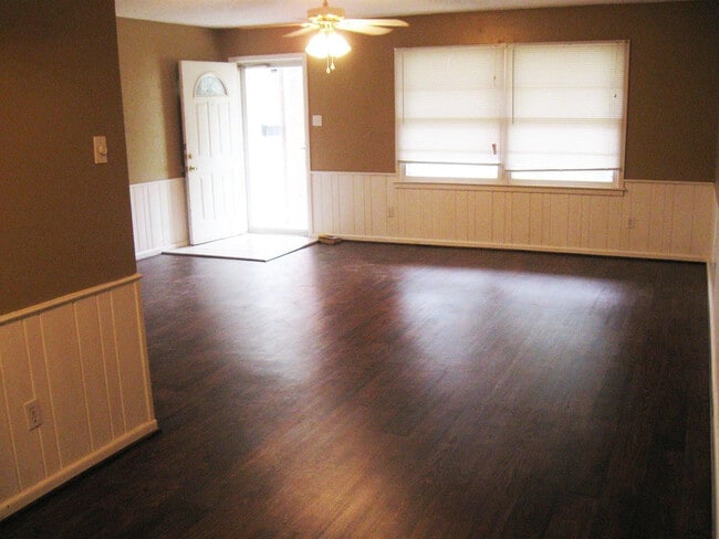 Photo - 2012 54th St