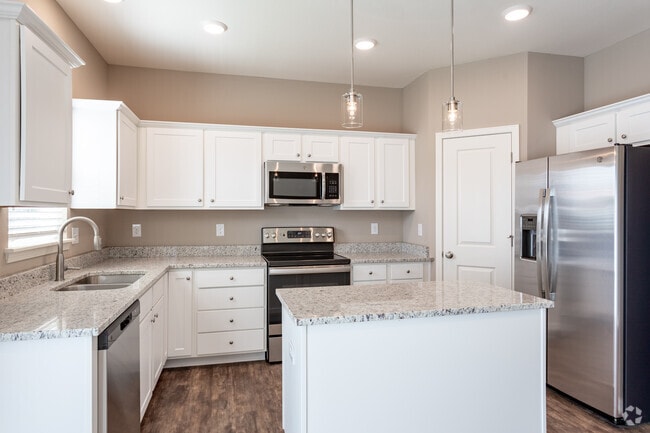 4BR, 2.5 BA - 1,747 SF