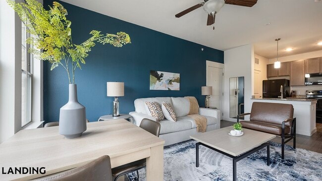 Photo - 2115 Windsor Blvd Unidad 6106