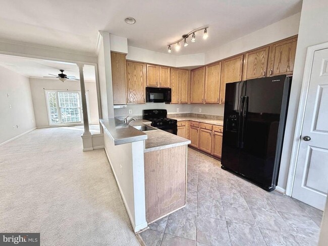 Photo - 3362 Nadia Loop