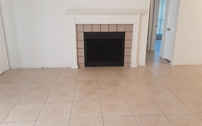 Photo - 1204 Orchard Park Cir