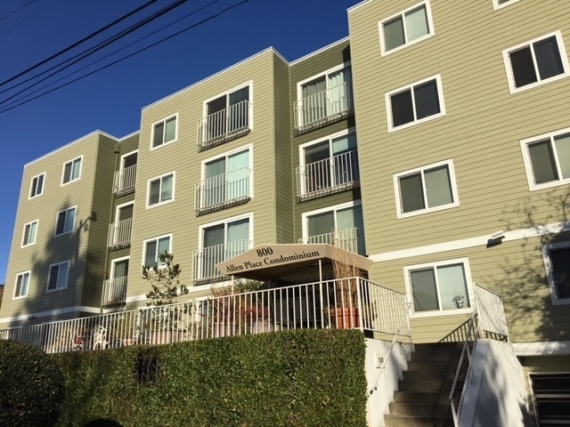 Building Photo - 800 N Allen Pl