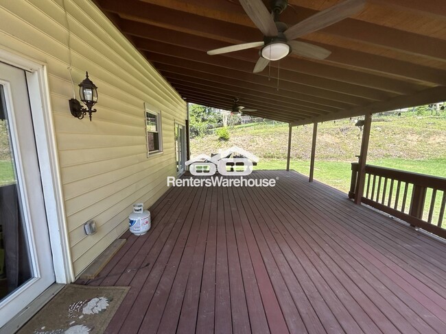 Building Photo - 2501 Crestwood Cir