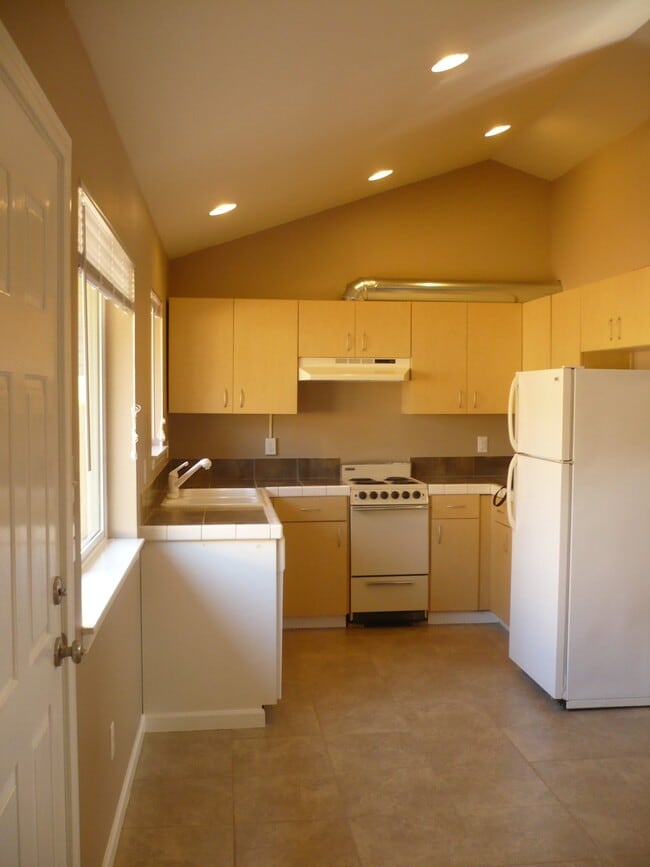 Photo - 227 NW 11th St