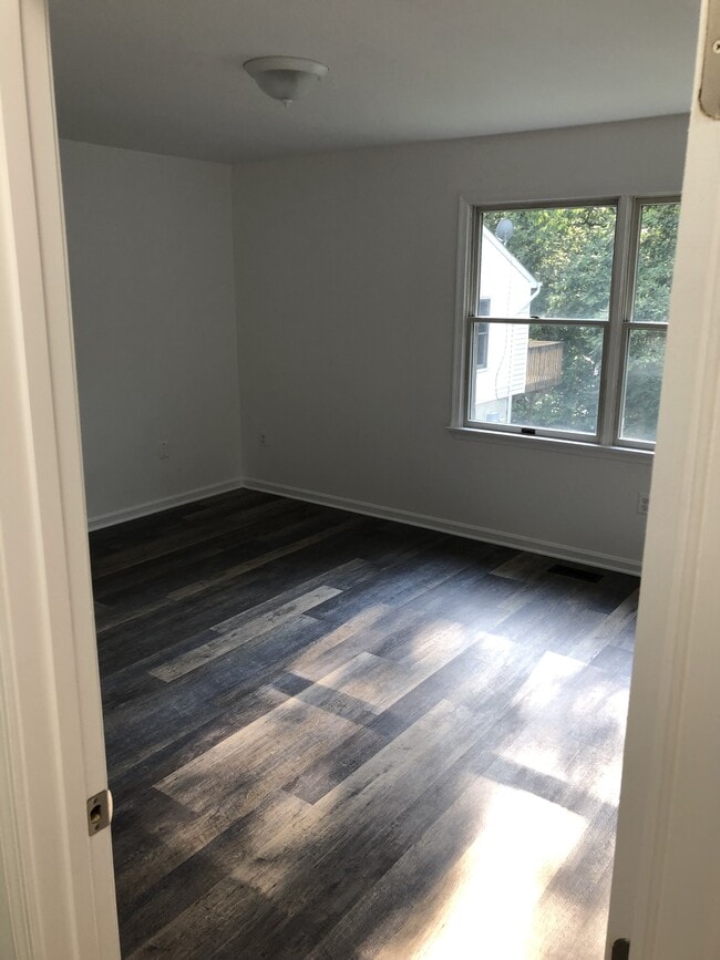 Photo - 8306 48th Ave