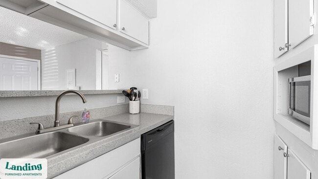 Photo - 2300 Misty Ridge Cir Unidad 271