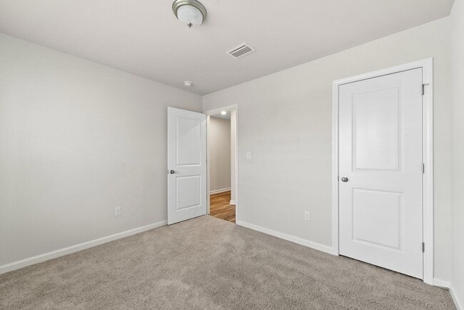 Photo - 664 Whispering Creek Ave