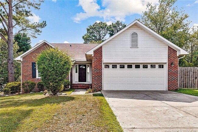 Building Photo - 3 Bed, 2 Bath Nest In Beaver Run