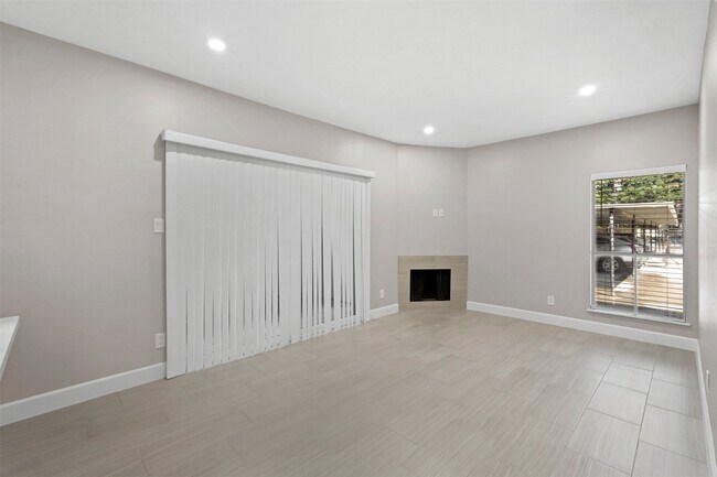 Photo - 2300 Augusta Dr Unit True