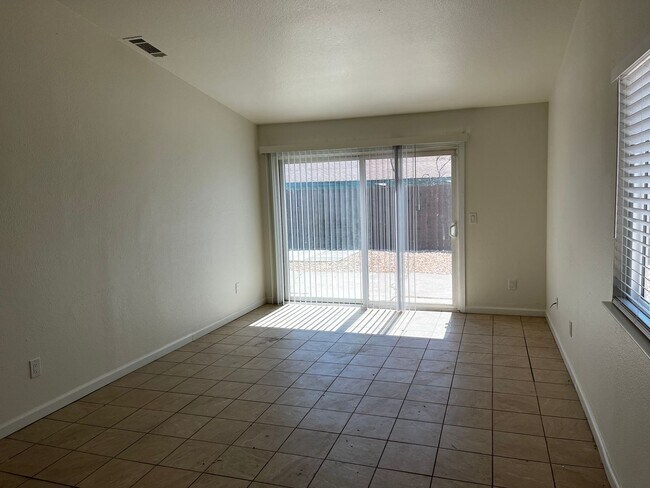 Photo - Newly Renovated 2 Bedroom , 1 Bath, 780 Sq...