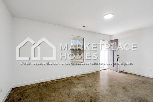 Photo - 851 Kippley St