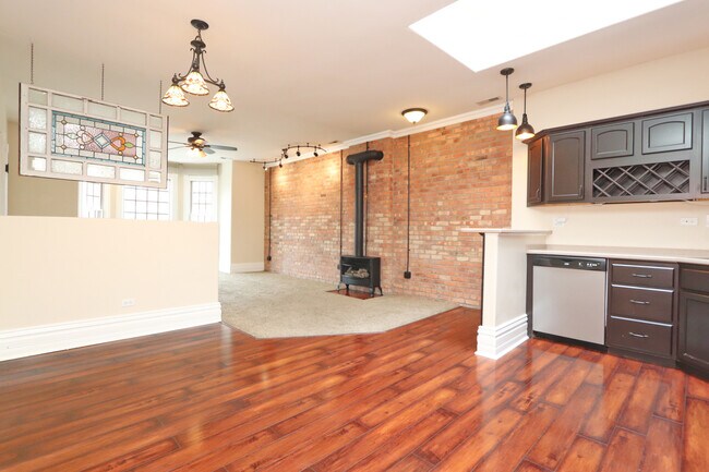 Photo - 417 Liberty St Unit UPSTAIRS