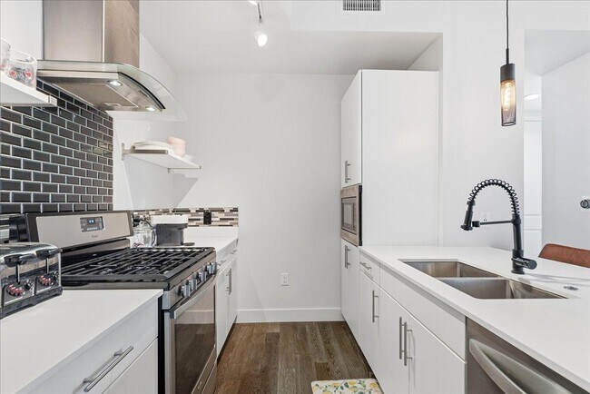 Photo - 3131 N Central Ave Unit 4001