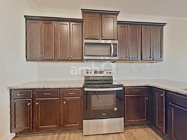 Photo - 576 Woodall Rd