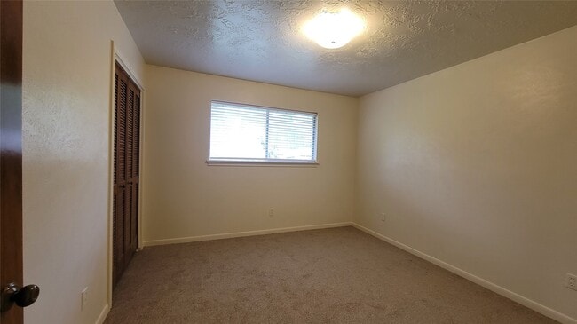 Photo - 1701 Rebecca Ln