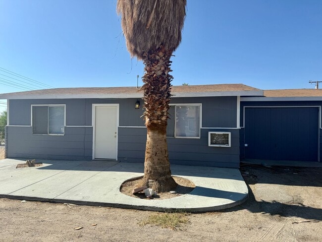 Building Photo - 13677 Caliente Dr Unit A Rental