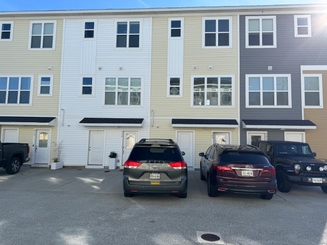 Building Photo - 909 Baltic Ave