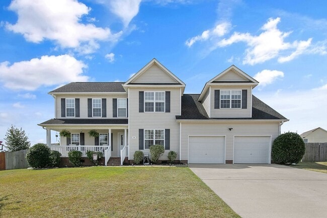 Building Photo - Stunning 4 Bed 3.5 Bath Home with Bonus Ro...