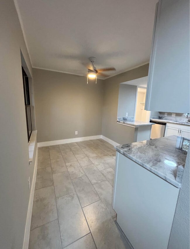 Photo - 5614 Harvest Hill Rd