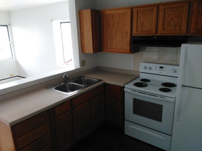 Photo - 9129 W National Ave Unit 4