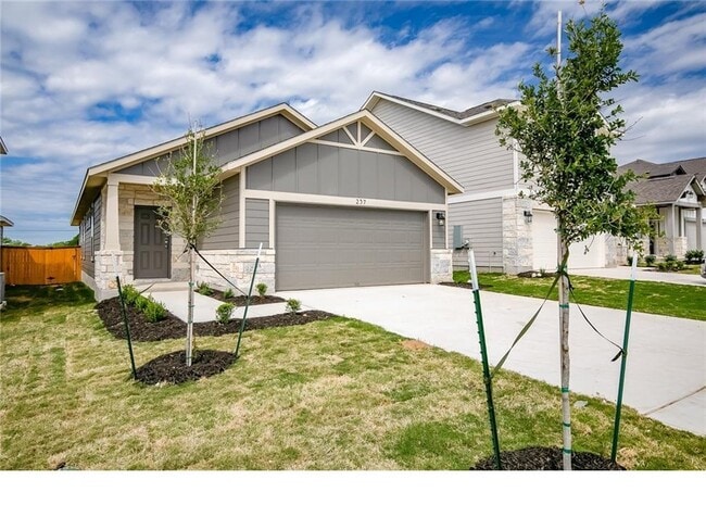 Photo - 237 Unforgiven Ln