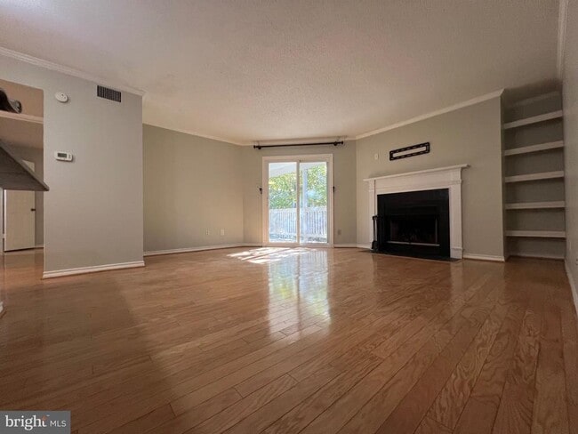 Photo - 1530 Lincoln Way Unit 202