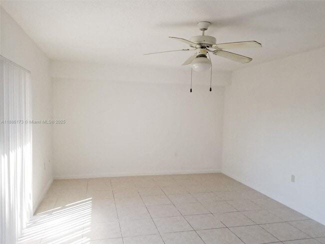 Photo - 133 Heritage Way