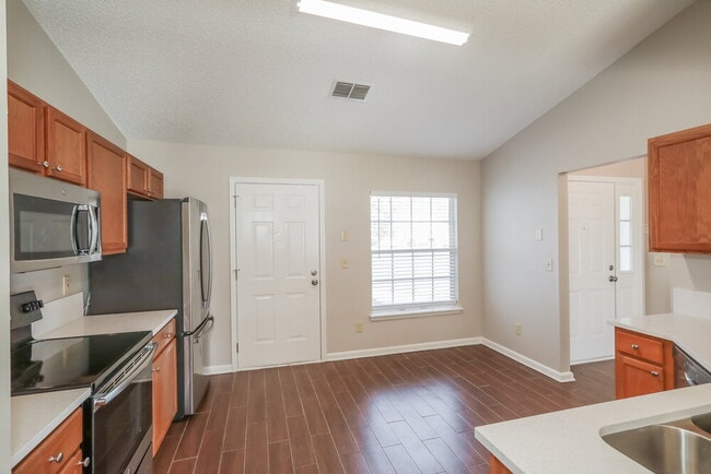 Photo - 2851 Tuscarora Trail