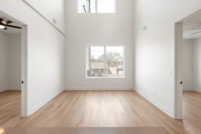 Photo - 1090 Haysboro Ave Unit 211