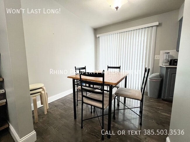 Photo - 5658 S Vlg Cir Unit Bedroom 1