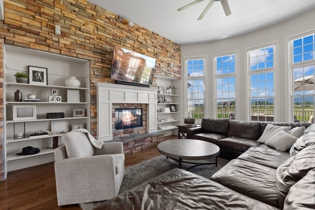 Photo - 126 Starfire Ct