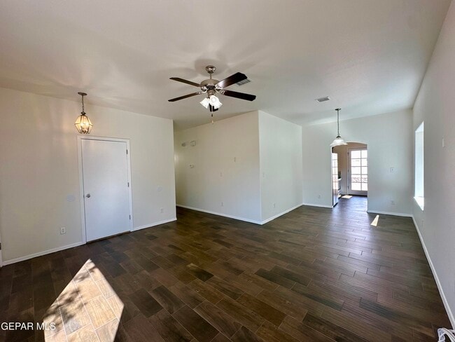 Photo - 14104 Robert Ituarte Dr
