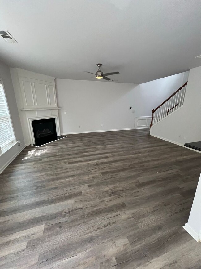 Photo - NOW READY! 3 bed 2.5 bath townhome in Duluth!