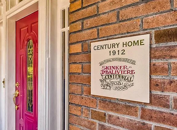 Photo - 5842 Pershing Ave