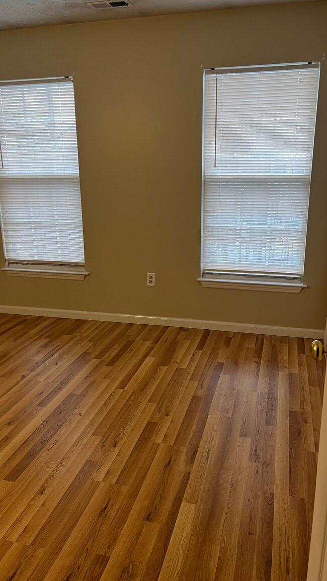 Fotografía del edificio - 901 Swallow Crest Ct Unidad 901MSwallowCrest