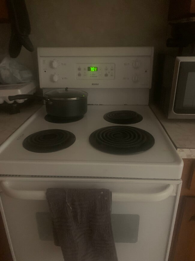 Photo - 204 Boxtel St Unidad A